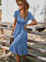 Midi Jurk met V-hals en Gerimpelde Rand - Maxi Dresses - Jurkjes.co