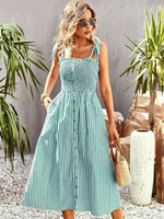 Midi Jurk met V-hals en Gestreept Design - Group6 - Jurkjes.co