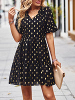 Midi Jurk met V-hals en Gouden Print - Mini Dresses - Jurkjes.co