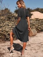 Midi Jurk met V-hals en Knopsluiting - Midi Dresses - Jurkjes.co