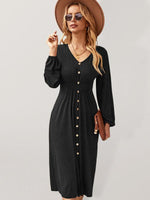 Midi Jurk met V-hals en Knopsluiting - Midi Dresses - Jurkjes.co