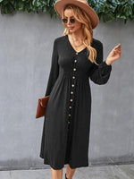 Midi Jurk met V-hals en Knopsluiting - Midi Dresses - Jurkjes.co