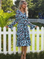 Midi Jurk met V-hals en Luipaardprint - Maxi Dresses - Jurkjes.co