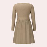 Midi Jurk met V-hals en Plissé - CB - Dresses - Jurkjes.co