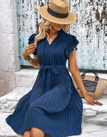 Midi Jurk met V-hals en Plooirok - Group7 - Jurkjes.co