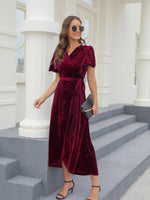 Midi Jurk met V-hals en Plooirok - Maxi Dresses - Jurkjes.co
