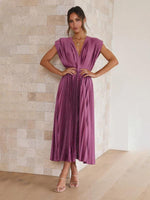 Midi Jurk met V-hals en Plooirok - Midi Dresses - Jurkjes.co