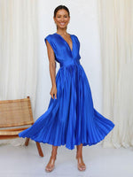 Midi Jurk met V-hals en Plooirok - Midi Dresses - Jurkjes.co