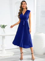 Midi Jurk met V-hals en Plooirok - Midi Dresses - Jurkjes.co