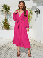 Midi Jurk met V-hals en Plooirok - Midi Dresses - Jurkjes.co