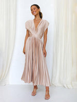 Midi Jurk met V-hals en Plooirok - Midi Dresses - Jurkjes.co