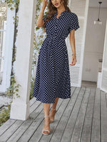 Midi Jurk met V-hals en Polka Dots - Group6 - Jurkjes.co