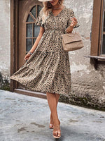 Midi Jurk met V-hals en Polka Dots - Midi Dresses - Jurkjes.co