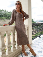 Midi Jurk met V-hals en Stijlvol Design - Midi Dresses - Jurkjes.co