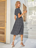 Midi Jurk met V-hals en Stippenprint - Midi Dresses - Jurkjes.co