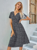 Midi Jurk met V-hals en Stippenprint - Midi Dresses - Jurkjes.co