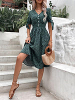 Midi Jurk met V-hals en Stippenprint - Short-sleeved dress - Jurkjes.co