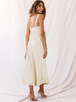 Midi Jurk met V-hals en Strikdetail - Midi Dresses - Jurkjes.co