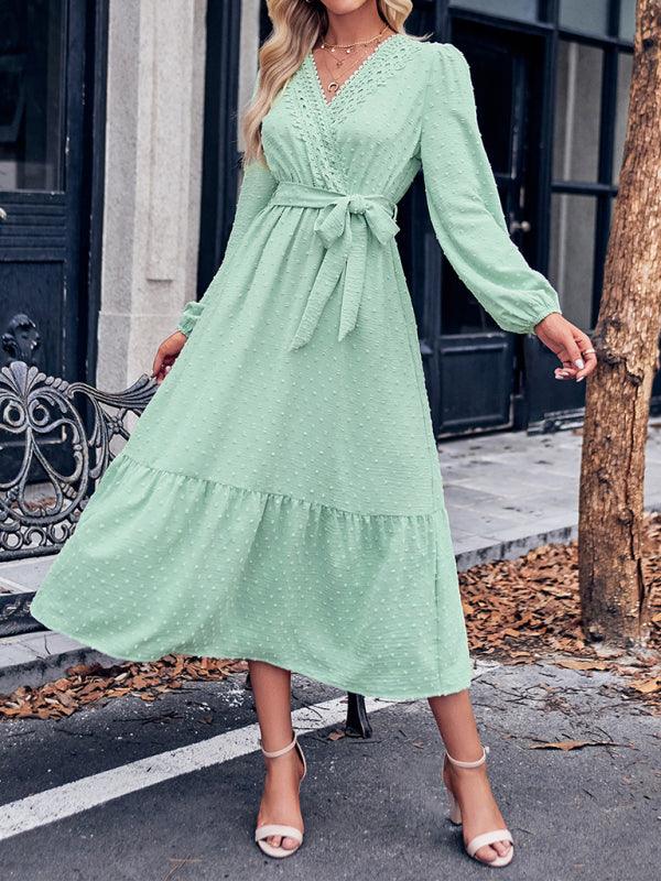 Midi Jurk met V-hals en Tailleband - Group8 - Jurkjes.co