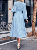 Midi Jurk met V-hals en Tailleband - Group8 - Jurkjes.co