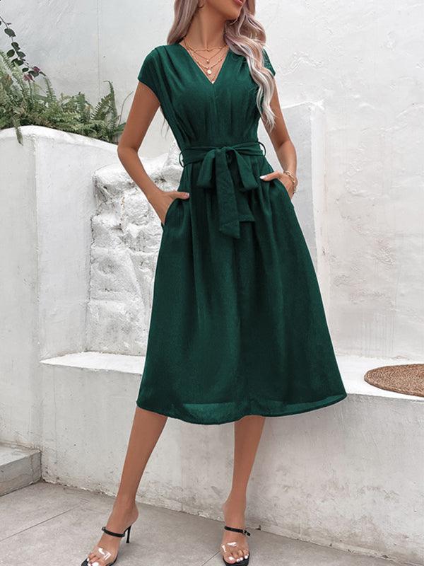 Midi Jurk met V-hals en Tailleband - Midi Dresses - Jurkjes.co