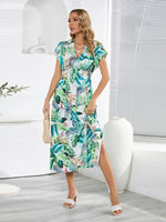 Midi Jurk met V-hals en Tropische Print - Midi Dresses - Jurkjes.co