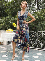 Midi Jurk met V-hals en Tropische Print - Midi Dresses - Jurkjes.co