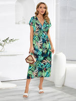 Midi Jurk met V-hals en Tropische Print - Midi Dresses - Jurkjes.co