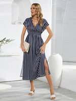 Midi Jurk met V-hals en Tropische Print - Midi Dresses - Jurkjes.co