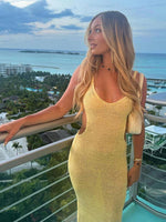 Midi Jurk met V-hals en Uitgesneden Details - Maxi Dresses - Jurkjes.co