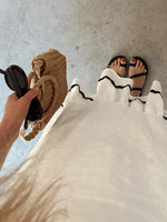 Midi Jurk met Vierkante Hals en Rimpelrand - Group14 - Jurkjes.co