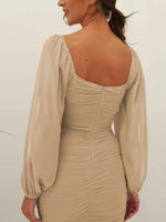 Midi Jurk met Vierkante Hals en Rimpels - Midi Dresses - Jurkjes.co