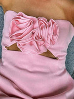 Mini Jurk met 3D Bloemen en Cut-out - Mini Dresses - Jurkjes.co