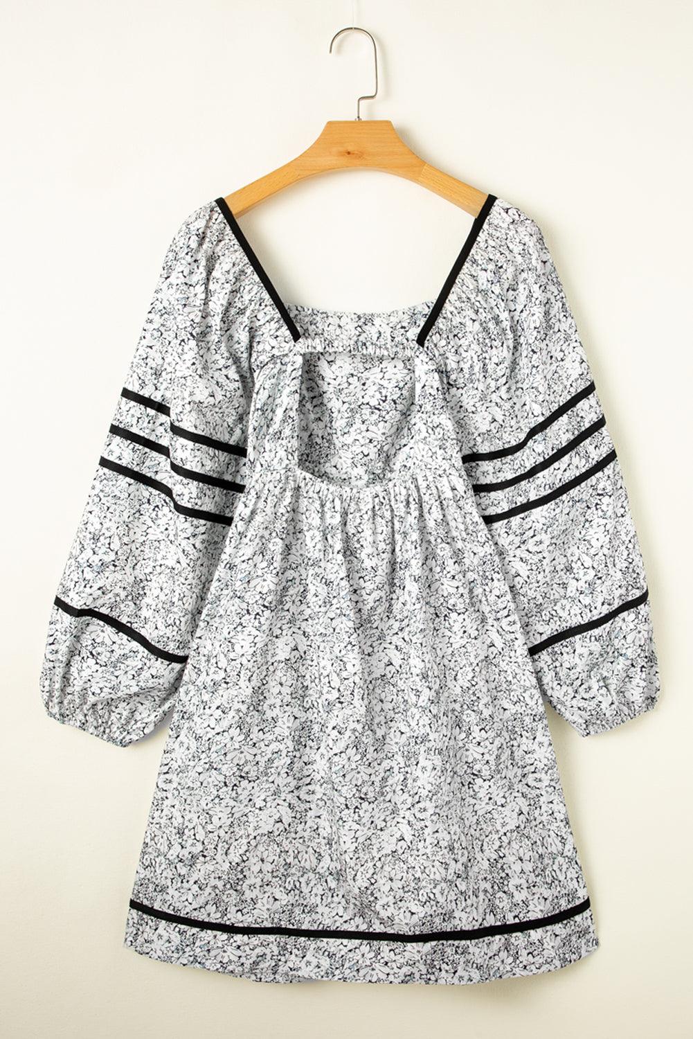 Mini Jurk met Bloemenprint en Ballonmouwen - Floral Dresses - Jurkjes.co