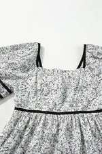 Mini Jurk met Bloemenprint en Ballonmouwen - Floral Dresses - Jurkjes.co