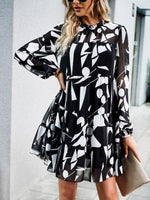 Mini Jurk met Bloemenprint en Lange Mouwen - Mini Dresses - Jurkjes.co