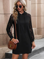 Mini Jurk met Capuchon en Kant - Mini Dresses - Jurkjes.co