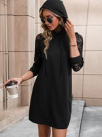 Mini Jurk met Capuchon en Kant - Mini Dresses - Jurkjes.co