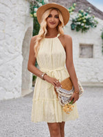 Mini Jurk met Halternek en Gestapelde Lagen - Group3 - Jurkjes.co