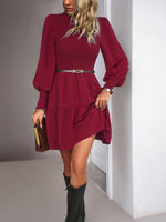 Mini Jurk met Hoge Hals en Gelaagde Rok - Group5 - Jurkjes.co