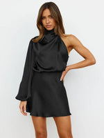 Mini Jurk met Hoge Hals en One-Shoulder - Mini Dresses - Jurkjes.co