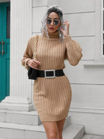 Mini Jurk met Hoge Kraag en Ceintuur - Group3 - Jurkjes.co