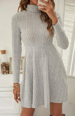 Mini Jurk met Hoog Gesloten Hals en Ribbelstructuur - Mini Dresses - Jurkjes.co