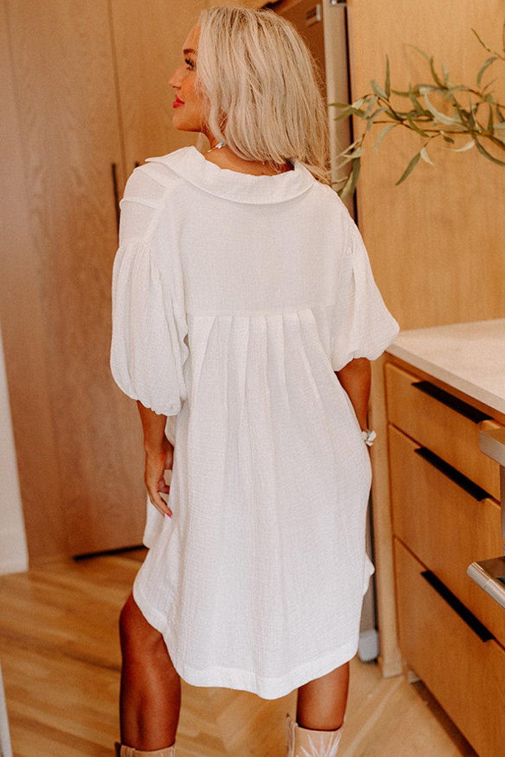 Mini Jurk met Knopen en Puff Mouw - Mini Dresses - Jurkjes.co