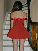 Mini Jurk met Off-Shoulder Ontwerp - Group5 - Jurkjes.co