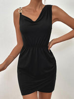 Mini Jurk met One-Shoulder en Buckle Strap - Mini Dresses - Jurkjes.co