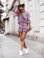 Mini Jurk met Paisleyprint en V-hals - Mini Dresses - Jurkjes.co