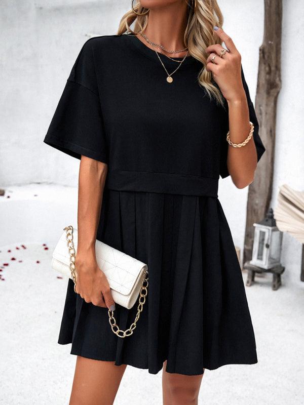 Mini Jurk met Plooirok en Nauwsluitende Taille - Group7 - Jurkjes.co