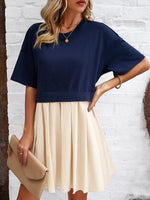 Mini Jurk met Plooirok en Nauwsluitende Taille - Group7 - Jurkjes.co