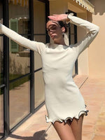 Mini Jurk met Rimpelzoom en Lange Mouwen - Mini Dresses - Jurkjes.co